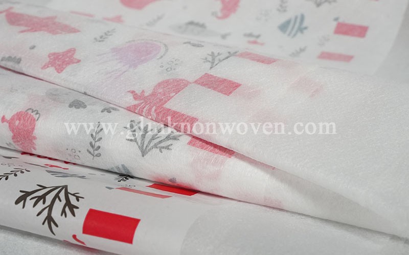 استخدام الطبقة الخلفية المرققة في حفاضات الأطفال في بيرو